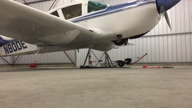 Bellanca Turbo Viking Emergency Gear Extension (on stands) смотреть онлайн