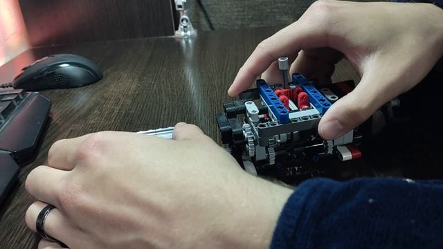 6-ти ступенчатая коробка передач из Лего / Lego 6 speed gearbox смотреть онлайн