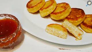 СЫРНИКИ. ЛЕГКИЙ завтрак для всей семьи. ЭТО ПРОСТОЙ рецепт. Получаются они творожные и нежные!.mp4 смотреть онлайн