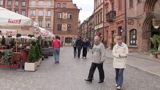 Польша Варшава Центр города. Старый город. Варшавский барбакан. Рыночная площадь. Королевский замок смотреть онлайн
