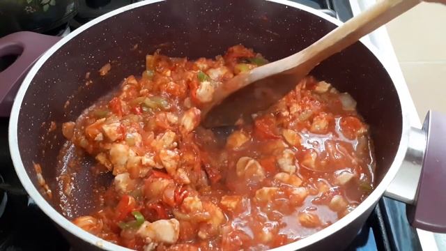 MAKARNA HAŞLAMAK YOK !!! TEK TENCEREDE SOSLU MAKARNA İDDİA EDİYORUM HEP YAPMAK İSTEYECEKSİNİZ