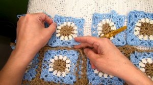 Яркий нарядный короткий жакет из мотивов в 3 цвета вязание крючком