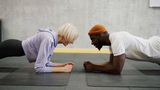 Plank Challenge Girl Vs Boy смотреть онлайн