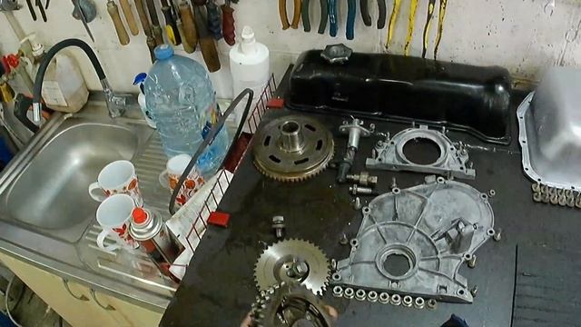 ВАЗ 2107 Как снять двигатель в сборе замена сальников коленвала замена цепи ГРМ регулировка клапано смотреть онлайн