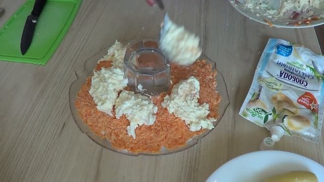 САЛАТ НА ПРАЗДНИЧНЫЙ СТОЛ смотреть онлайн