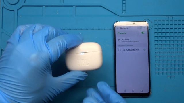 JBL Tune 230NC TWS - FACTORY RESET смотреть онлайн