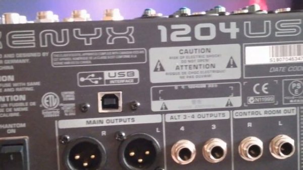 Behringer Xenyx 1204USB Review videó