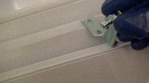 Перевесить дверцы холодильника INDESIT