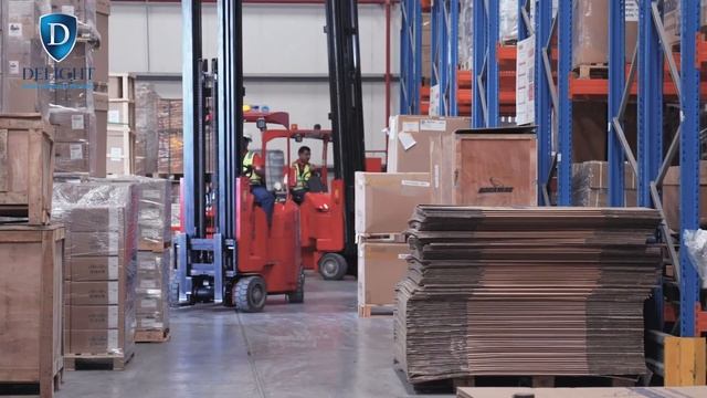 Delight International Movers' office and warehouse in the Jebel Ali Free Zone смотреть онлайн