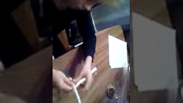 Как сделать бумажный пистолет смотреть онлайн