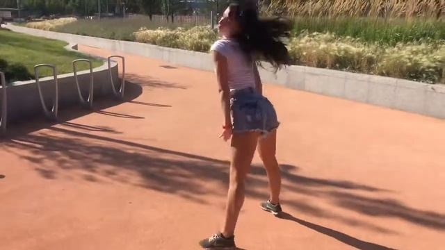 Reggaeton - Настя LORI смотреть онлайн