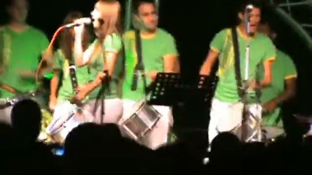 Sambansa live at Brazilian Days - Novi Sad 2010 - Mas Que Nada смотреть онлайн