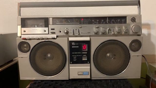 AIWA CS-770U BOOMBOX GHETTOBLASTER смотреть онлайн