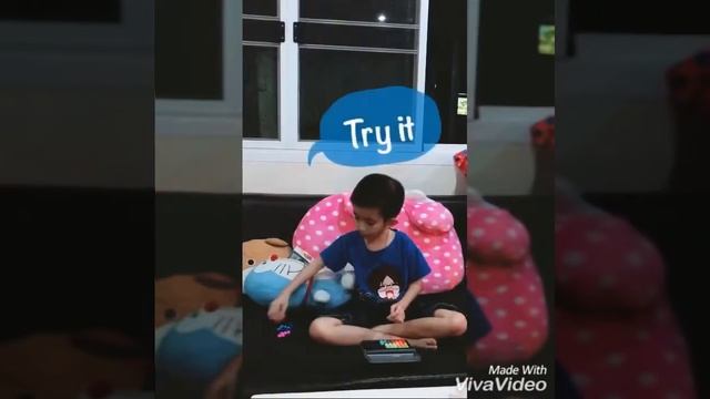 Smart Boy with Smart Game смотреть онлайн