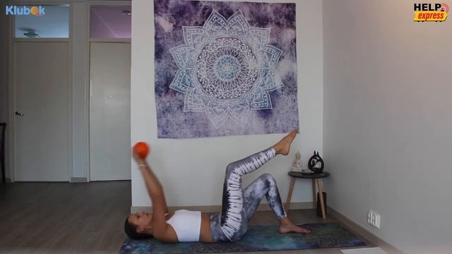 Йога для молодых мам. Восстановление после родов. Занятие 3. смотреть онлайн