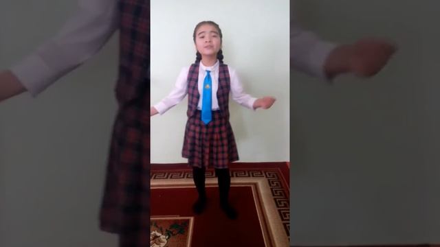 Арай классно поет! Серебристые снежинки. смотреть онлайн