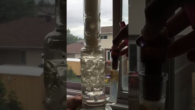Slow Motion Bong Toke смотреть онлайн