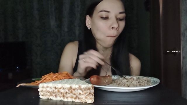 сосиски с гречкой и салат #мугбанг