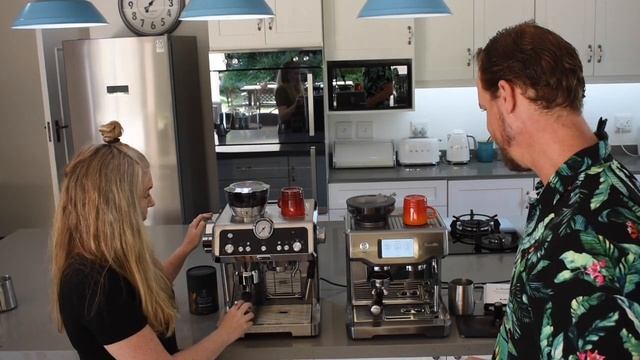 The Home Espresso Showdown feat. DeLonghi La Specialista vs Breville Barista Touch Pro смотреть онлайн