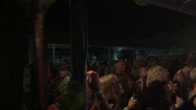 Kanda Bongo Man live at Bluestone Brewing Company Pembrokeshire смотреть онлайн