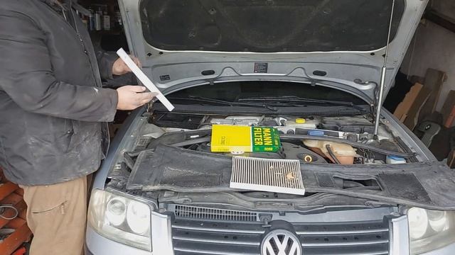 How To Replace Cabin Air Filter | Volkswagen Passat B5.5 смотреть онлайн