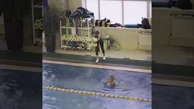 WORLD CLASS Хабаровск Занятия в Бассейне смотреть онлайн