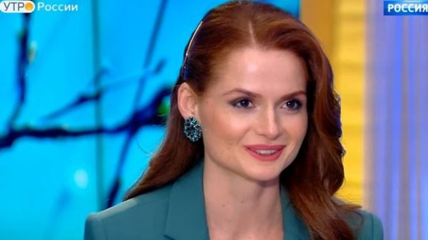 Елена Ландер нарезка с эфира от 02 04 2019 гкрупный план