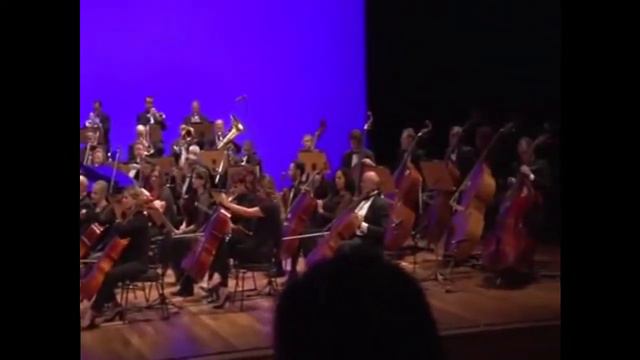 Ithamara Koorax & Orquestra Jazz Sinfônica: O Pato (Jaime Silva/Neuza Teixeira) смотреть онлайн