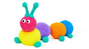 Лепим Гусеничку из Шарикового Пластилина и Учим Цвета