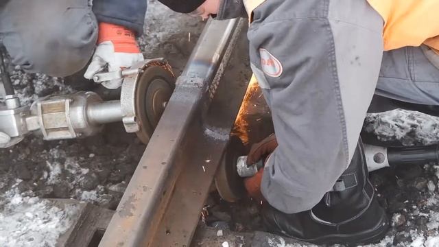 Сварка рельсов машиной ПРСМ смотреть онлайн