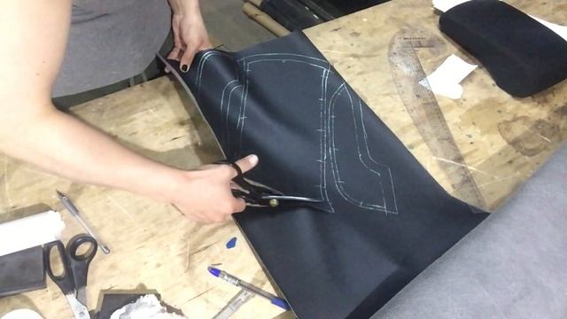 Как самому перетянуть подлокотник Mitsubishi Lancer!?? Легко! смотреть онлайн