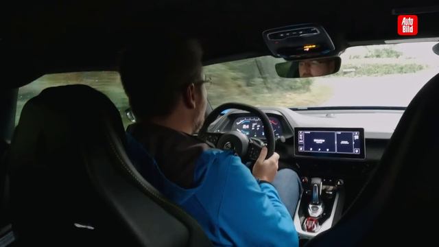 Lotus Emira 2.0 (2023) | AMG - Power im Briten-Sportler | Vorstellung mit Alexander Bernt смотреть онлайн