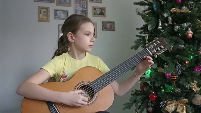 Маленькой елочке холодно зимой смотреть онлайн