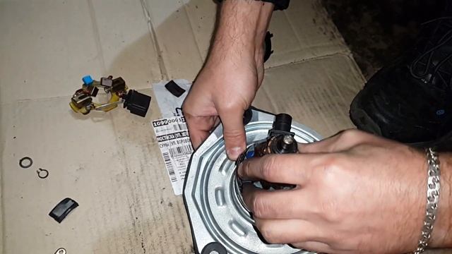 пищит, подсвистывает печка,ремонт электромотора печки сенс, ланос смотреть онлайн