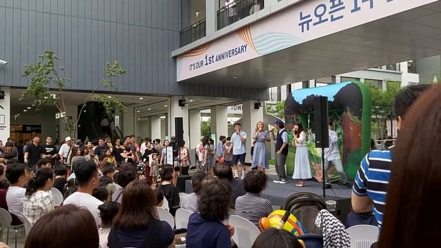 Music at Hyundai premium outlet смотреть онлайн