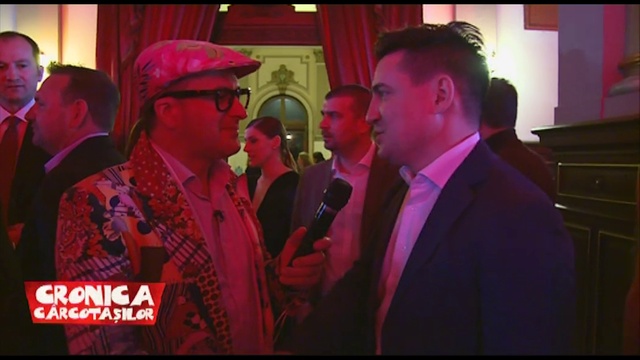dezbracatu смотреть онлайн