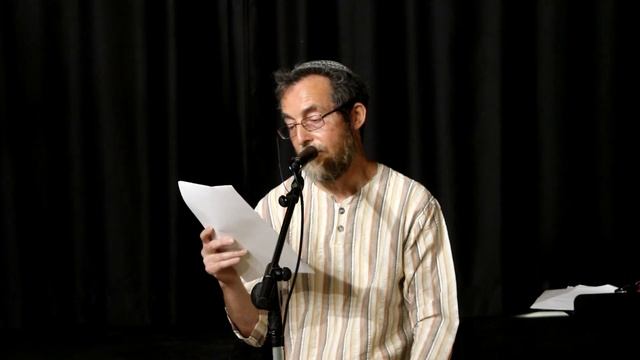 1. Игорь Бяльский открывает вечер. Илья Беркович читает свои любимые стихи. смотреть онлайн