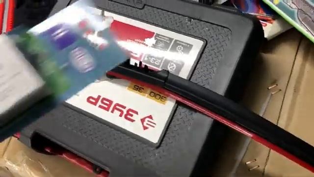 замена щеток стеклоочистителя в Chevrolet Volt смотреть онлайн