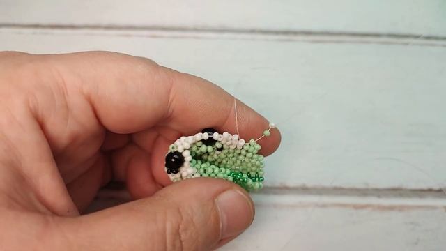 Ушастик из бисера. Часть 2. Голова. Амигуруми. смотреть онлайн