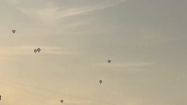 Шарики летают около моего дома смотреть онлайн
