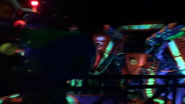 Score Higher on Buzz Lightyear Astro Blasters смотреть онлайн