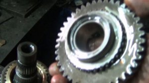 Ремонт КПП приора своими руками. Не включается I-я передача. Разборка КПП на машине без снятия.