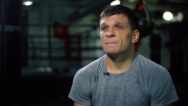 Сергей Деревянченко. Интервью о предстоящем поединке с Джейкобсом. смотреть онлайн
