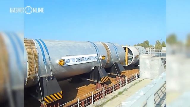 В порт под Нижнекамском прибыл реактор гидрокрекинга весом 1,4 тыс. тонн смотреть онлайн