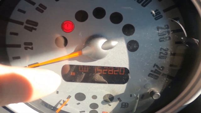 How to Find Odometer on Speedometer Display in Mini R50/Cooper S ( 2001 – 2007 ) | Find Mileage смотреть онлайн