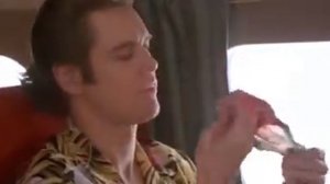 Эйс Вентура 2 - В самолете