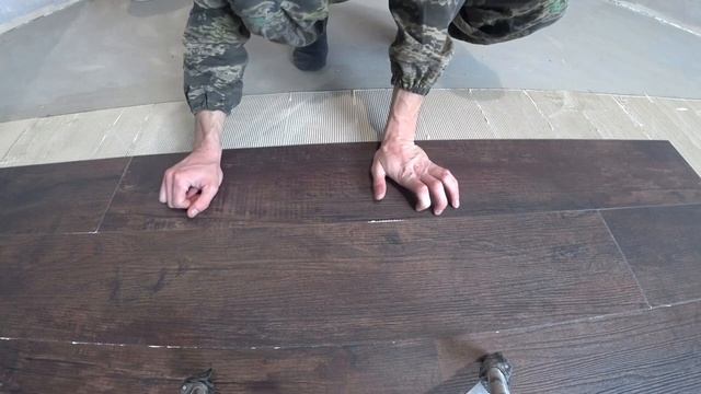 Лучшее решение для пола!!! Кварц-виниловая плитка. Укладка кварц - виниловой плитки на клей в Брест смотреть онлайн