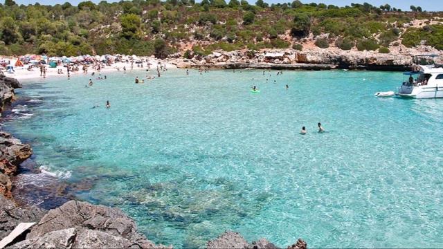 PALMA DE MALLORCA (LOFT--MALLORCA) смотреть онлайн