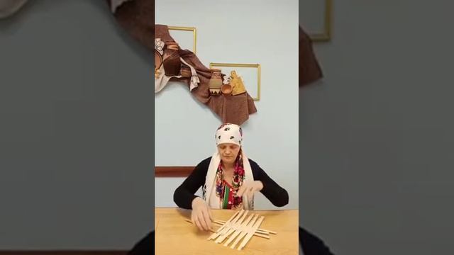 Мастер-класс по плетению панно из шпона, Круповский ДК Лидского района смотреть онлайн