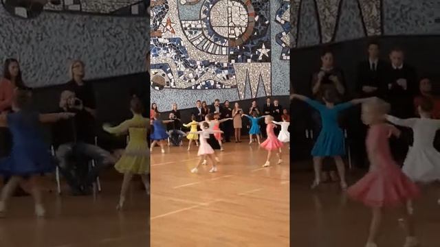 Дебют соло 5-7лет,бальные танцы смотреть онлайн